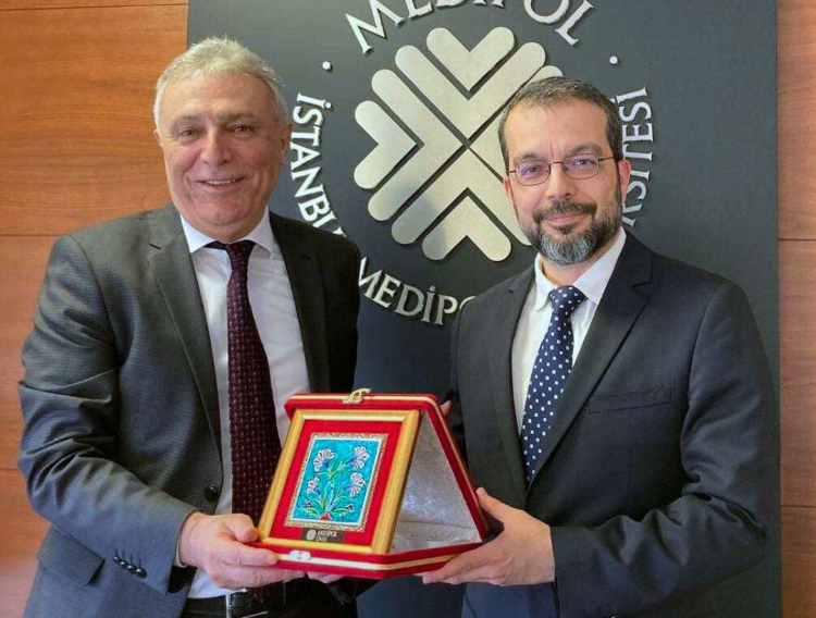 Medipol Üniversitesinde yeni dönem: Prof. Dr. Bahadır Kürşat Güntürk rektör olarak göreve başladı