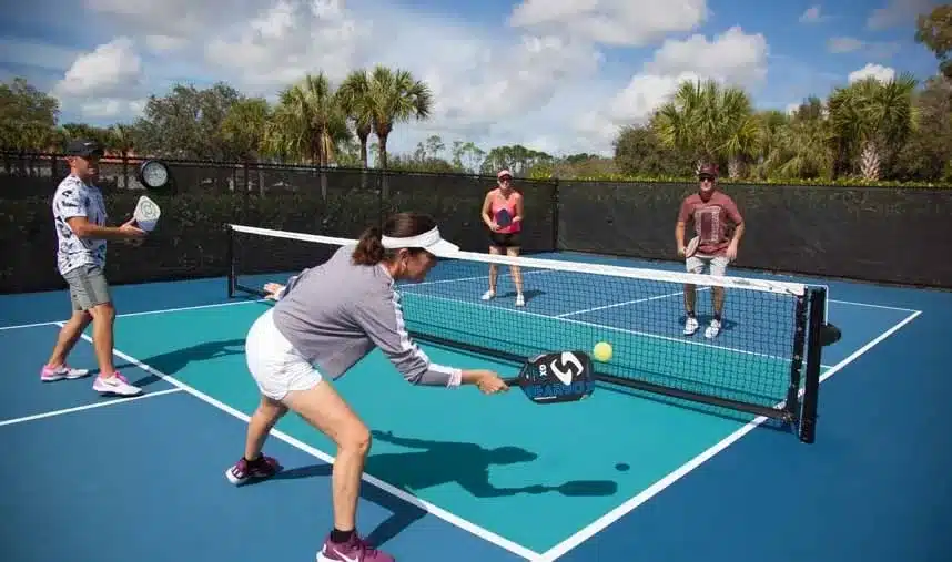 Pickleball oynamak kardiyovasküler sağlığın iyileştirilmesine nasıl yardımcı olur?