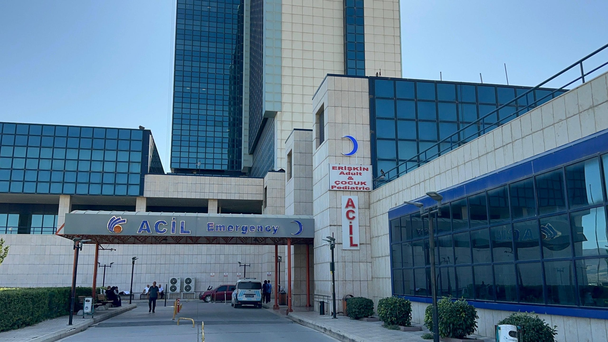 Turgut Özal Tıp Merkezi acil servisi yenileniyor