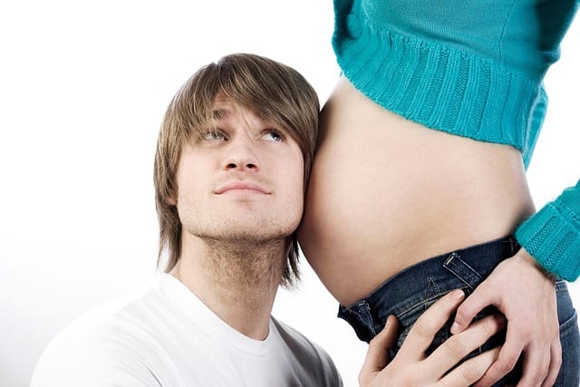 12 haftalık bebek hareketleri hissedilir mi?