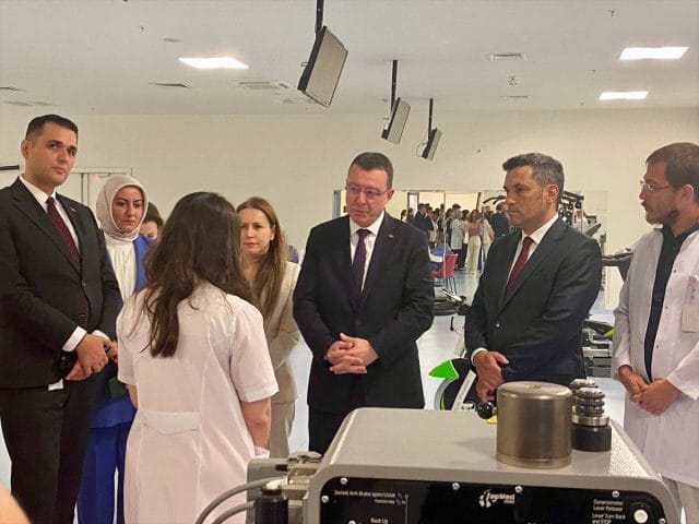 Kamu Hastaneleri Genel Müdürü Usta, Eskişehir Şehir Hastanesini ziyaret etti