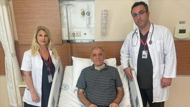 40 yıllık sigara bağımlısı, çifte ameliyatla hayata tutundu