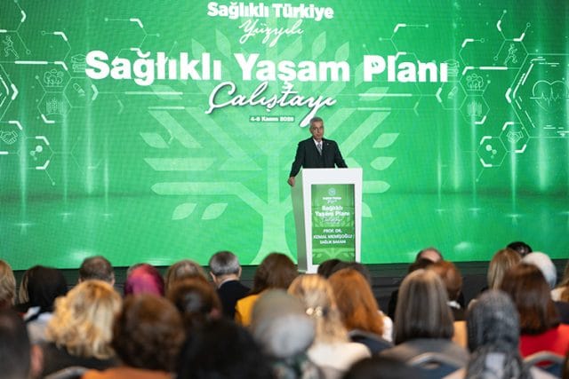 Bakan Memişoğlu: Sağlık, sadece sağlıkçıların veya sağlık politikalarının iyi uygulanmasıyla olmaz 1 2025 06 20251105 2 71516131 118866249 e1762348486164